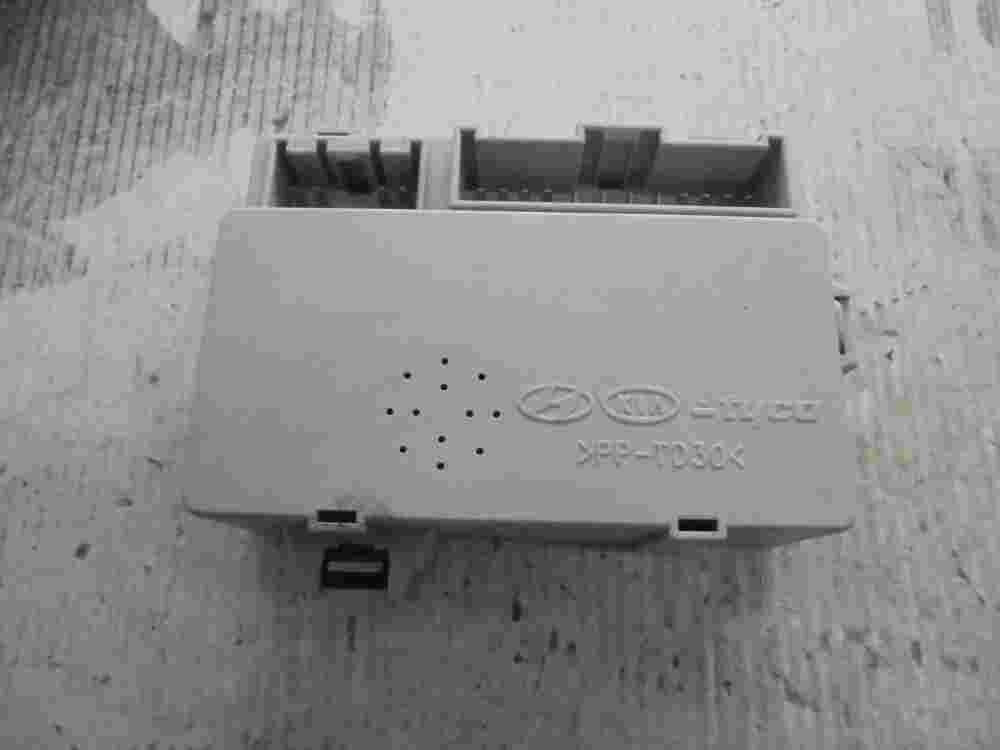 Steuergerät KIA Hyundai H 1 Tyco A11 952004A100 95200-4A100