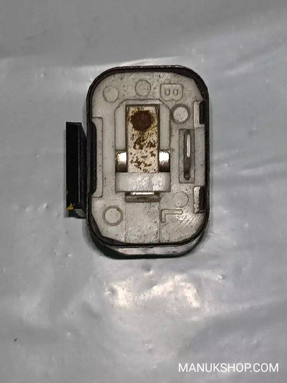 Blinker relais Yamaha Piaggio ZIP 50 FZ222SD 0613007920 061300-7920 10W×2+1.2(2)