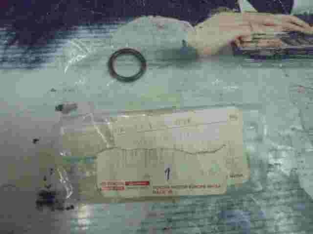 Egr Valve Gasket  Toyota 4Runner Auris Avensis Camry Carina Corona 256330R010
