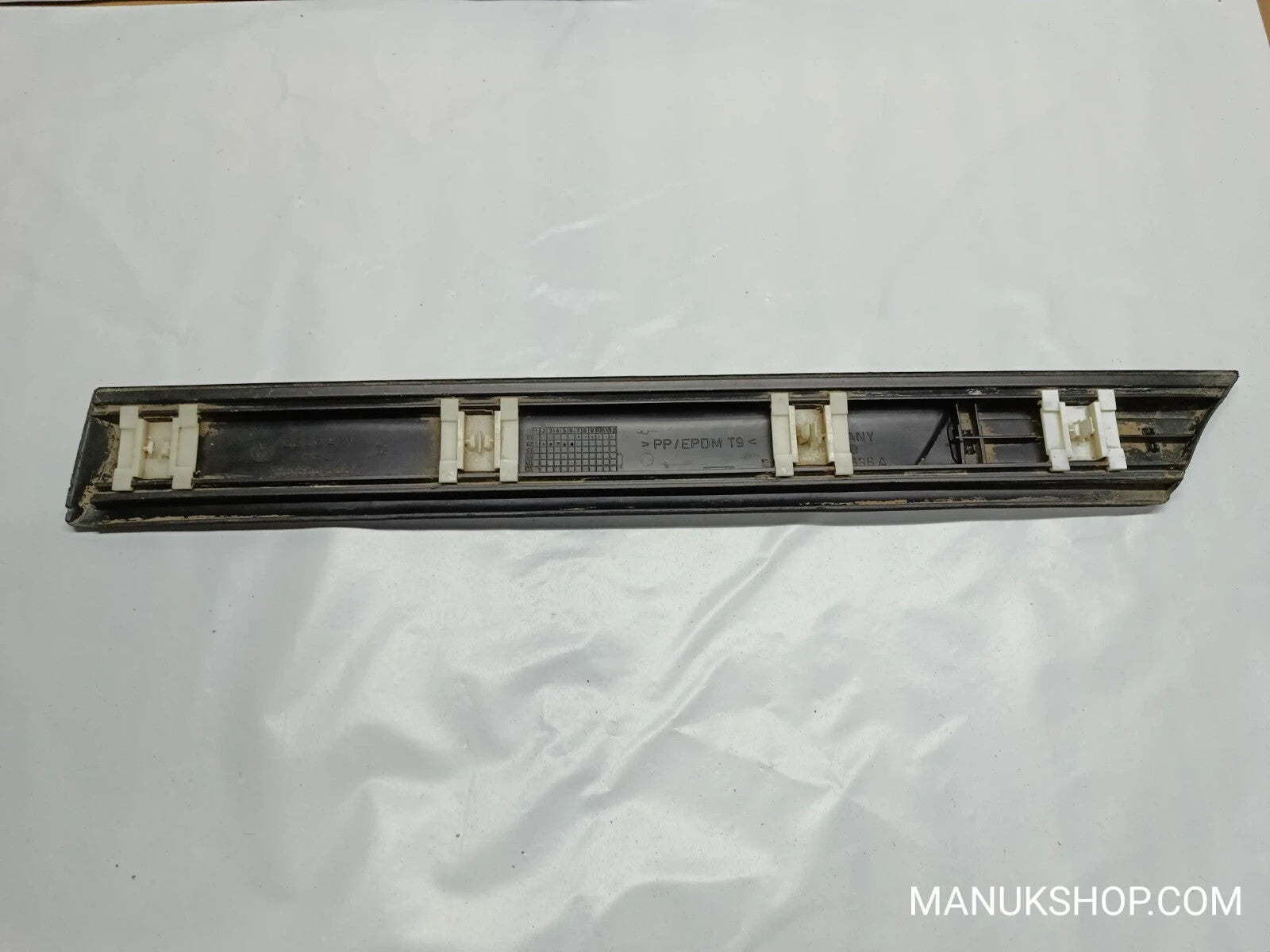Armaturenbrett Zierleiste VW Volkswagen Golf 3 GTI  1H3853536A 1H3 853 536A