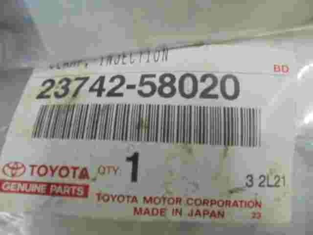 Clamp Injection Pipe  Toyota Land Cruiser 200 Hilux 2374258020 23742-58020