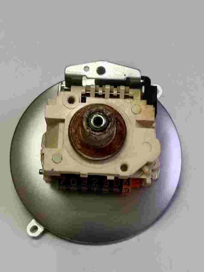 Tachometer  Mitsubishi Pajero Montero Yazaki Meter MB281077 MB 281077 750191381