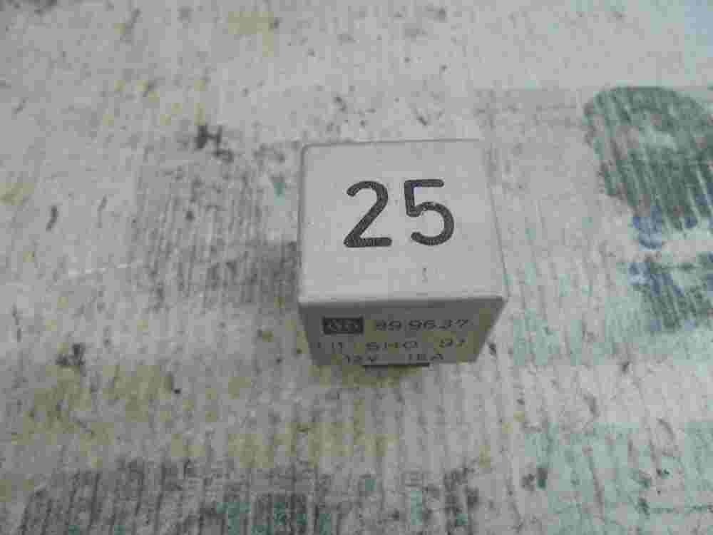 Relais VW Seat Skoda Audi Nr.25 321963141A 321 963 141 A 899637 89 96 37