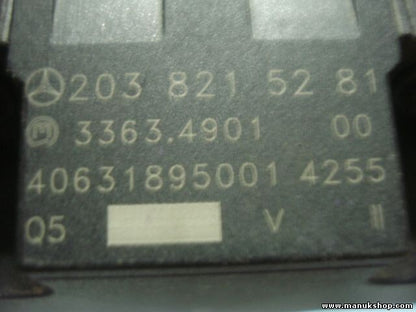 Warnblinkschalter Mercedes-Benz 2038215281 203 821 52 81 33634901 40631895001