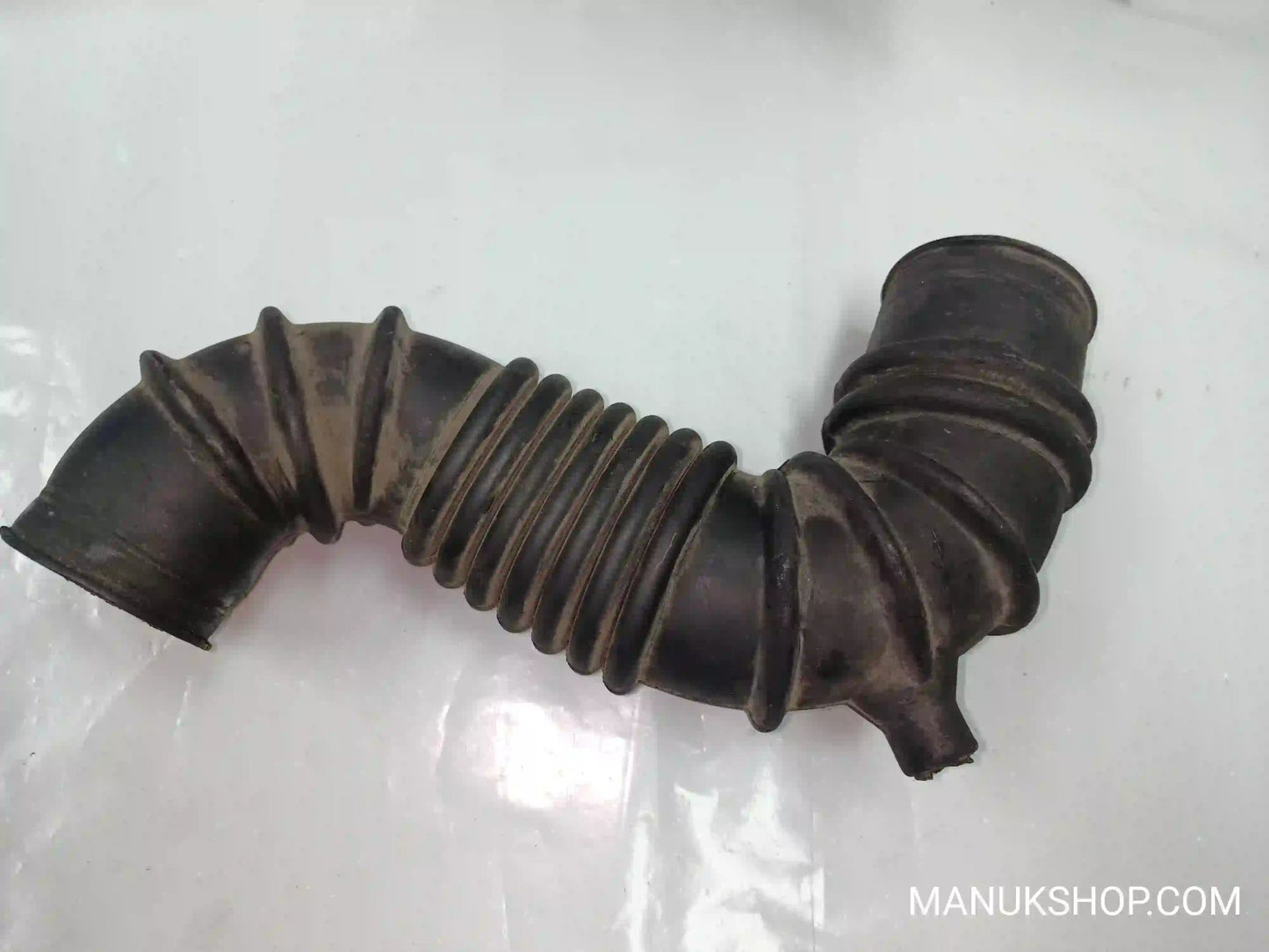 Luftfilterschlauch Mitsubishi Pajero II MD050100 MD0 50100