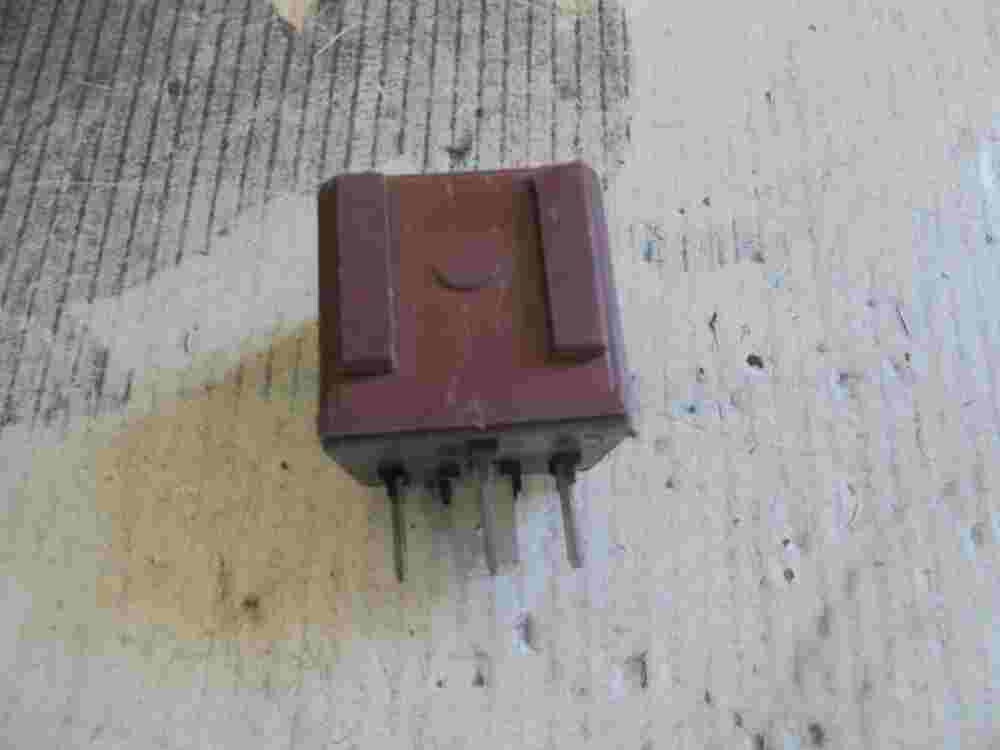 Relais Peugeot G.CARTIER 12V 25A08670 25A 08670