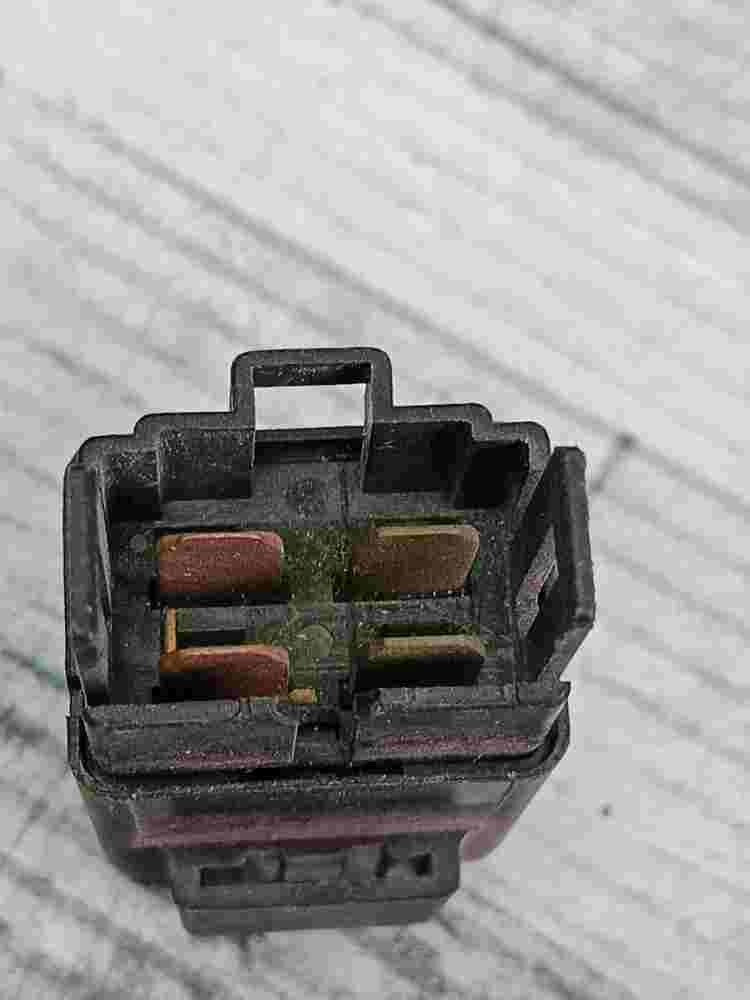 Leistungsrelais Kia Sorento 952253E000 95225-3E000 12V 13A Deco BK1