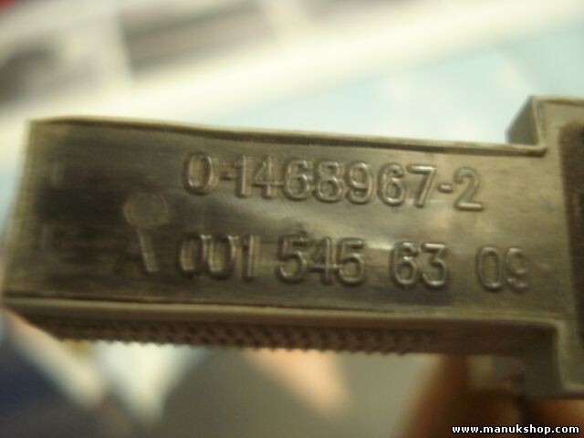Bremslichtschalter Mercedes W212 E350 A0015456309