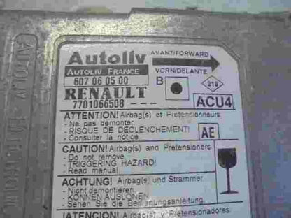 Airbagsensor Airbagsteuergerät Renault Megane (AE) 7701066508 607060500