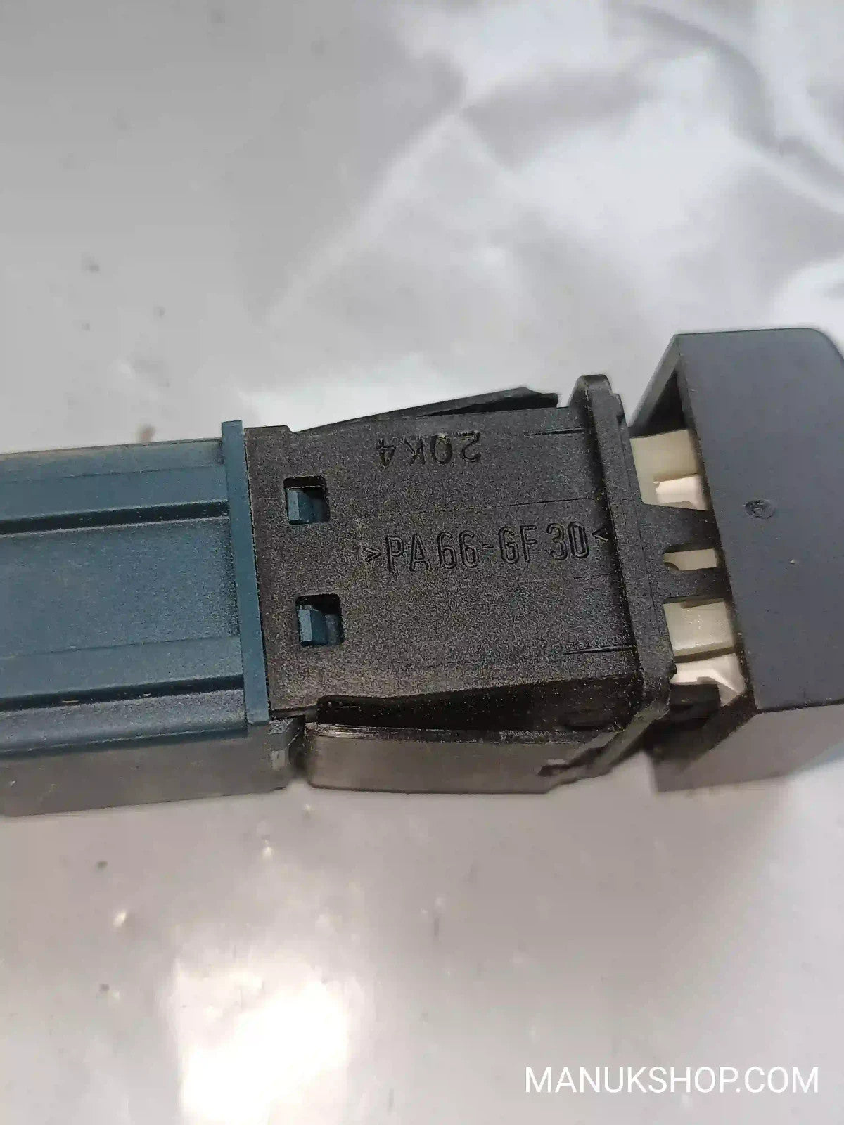 Einparksensoren Peugeot 607/ 605 PA66GF30 PA66-GF30 20K4