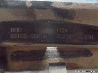 Scheinwerfer rechts SsangYong Musso RHD 8310205800 83102-05800 LHD 8310205300