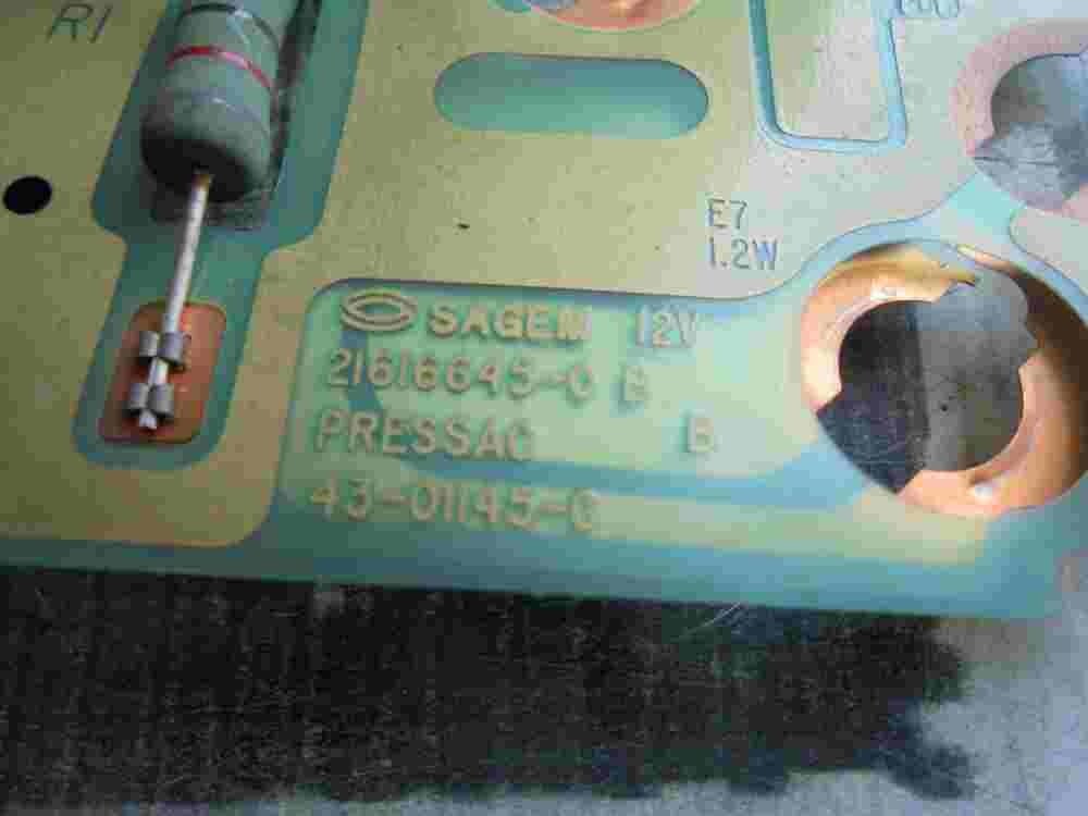 Diagramm des Tachometers Peugeot 406 SAGEM 216166450B 21616645-0 B