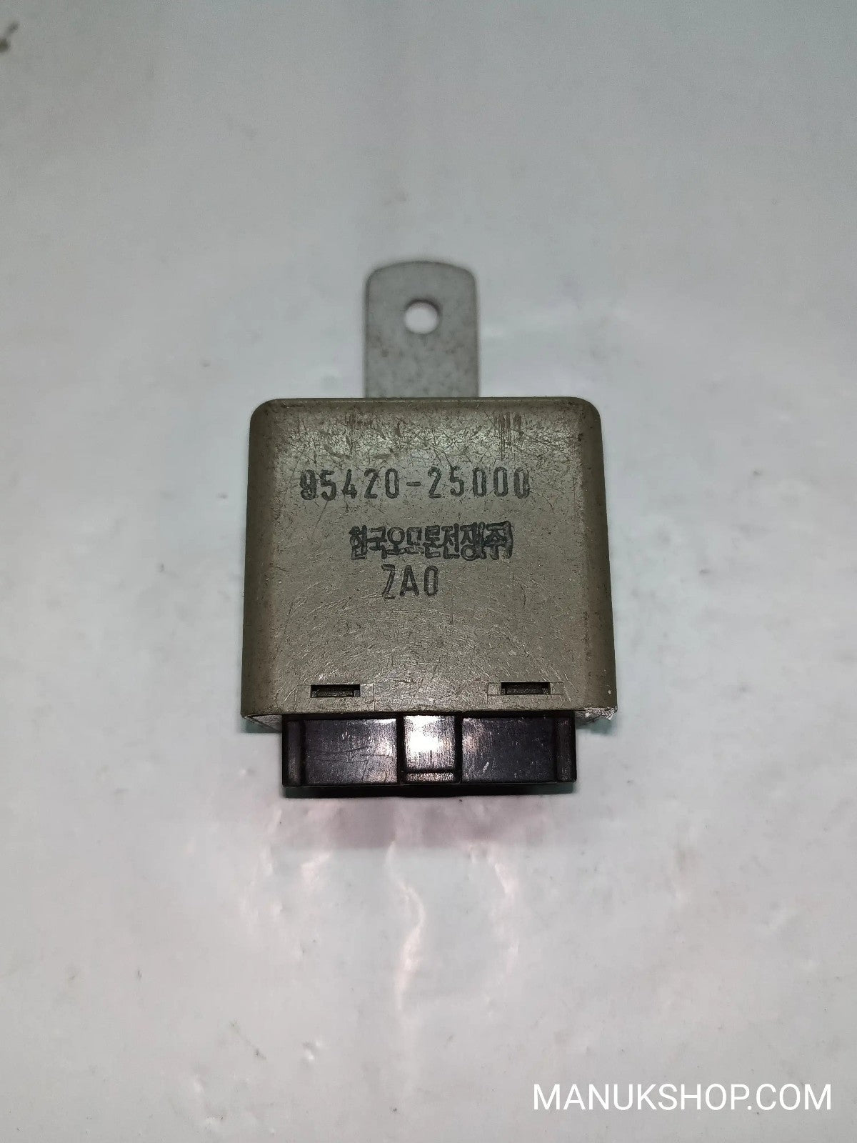 Relais Scheibenwischer Hyundai Accent 9542025000 95420-25000 ZA0