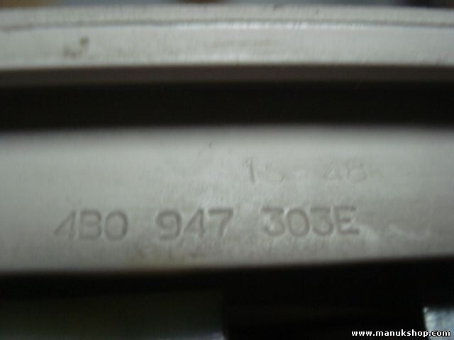 Innenlicht Innenleuchte vorne Audi A6 S6 C5 4B0947303E 4B0 947 303 E 4BO947303E