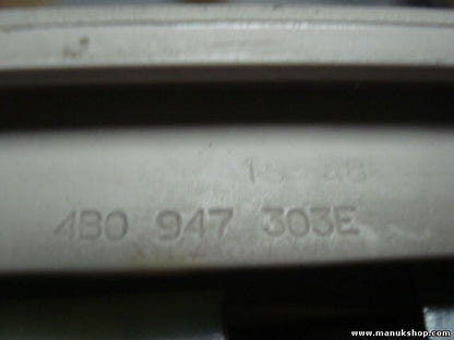 Innenlicht Innenleuchte vorne Audi A6 S6 C5 4B0947303E 4B0 947 303 E 4BO947303E