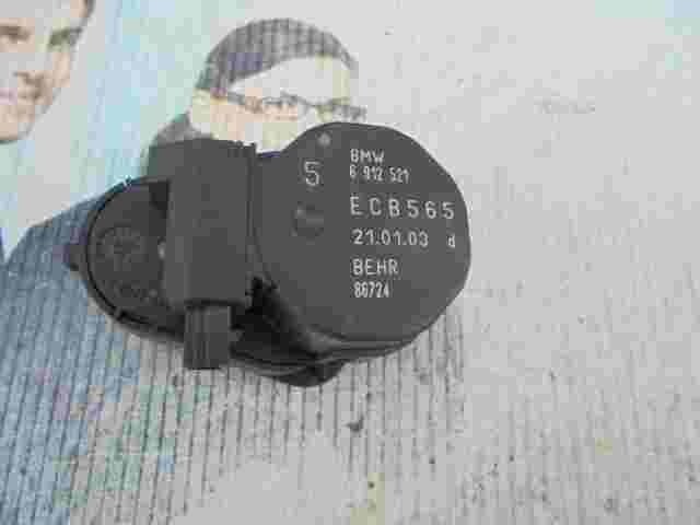 Stellmotor Heizung  BMW E46 E38 E83 X3 6912521 6 912 521 BEHR 86724 ECB565