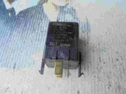 Blinkrelais Hyundai Elantra Hyundai Accent 9555033700 12V 85 C/A DOT T/SIG