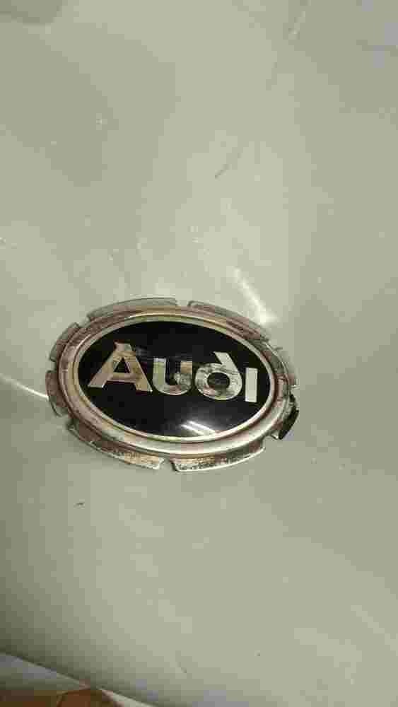 Emblem Logo Audi 80 811853621 811 853 621