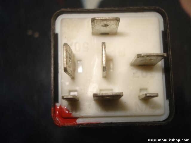 Relais Nebelscheinwerfer Audi 80/90/100/200/A6/A8/V8 443951253T 89 81 56 898156