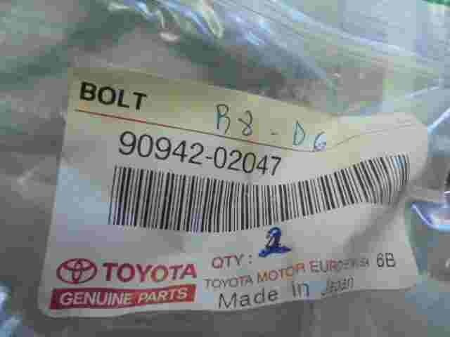 Hub Bolt  Toyota Avensis Corolla Camry Rav 4  9094202047  90942-02047
