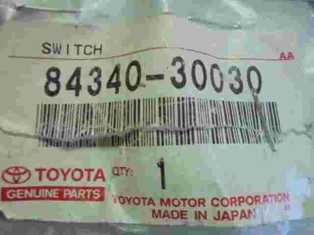 Bremslichtschalter Toyota Avensis II Corolla Celica Aygo 8434009030 84340-09030