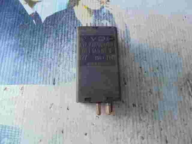 Relais  Mercedes-Benz W124 300E 0035456332 003 545 63 32 VDO 412210001001