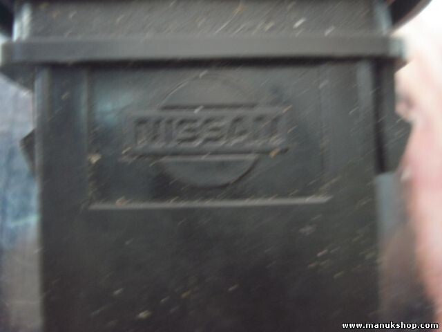 Warnblinkschalter Nissan Sunny 151T