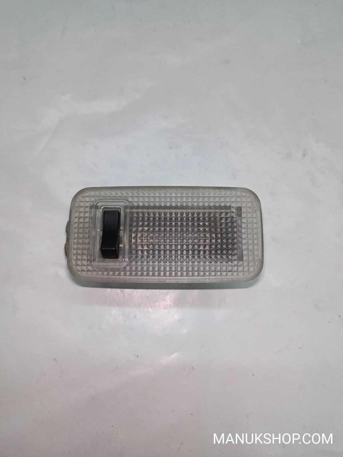 Innenleuchte Toyota Avensis 8124005041 81240-05041 8124005051 81240-05051