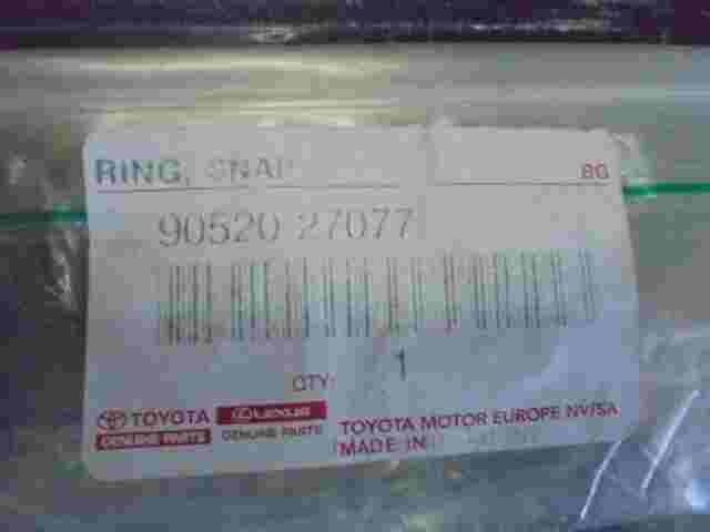 1 stuck Ring Snap  Toyota Vitz Aygo 9052027077 90520-27077