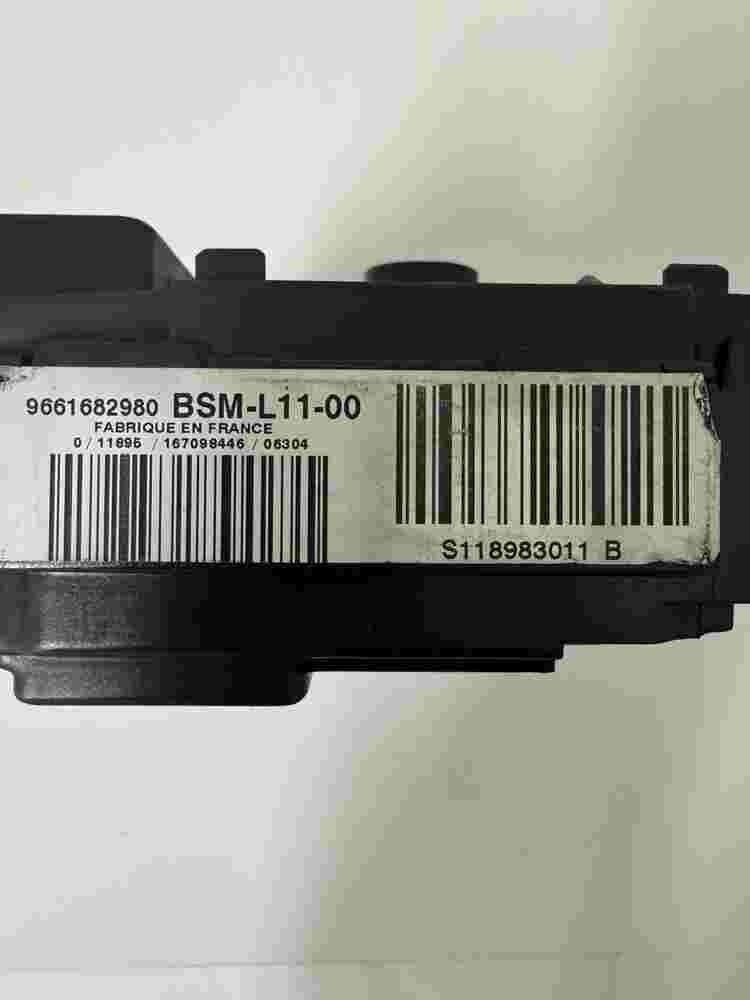 Sicherungskasten Peugeot 407 Citroen BSM-L11-00 9661682980 SIEMENS S118983011B