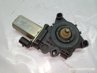 Fensterheber motor vorne rechts Fiat Stilo BOSCH 0130821697 50001603