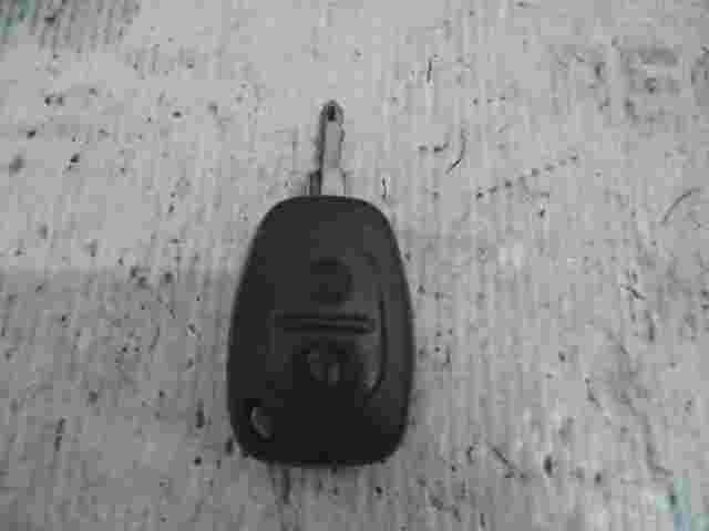 Funkfernbedienung Schlüssel Gehäuse Renault Traffic Kangoo TRW 17-05 01097002