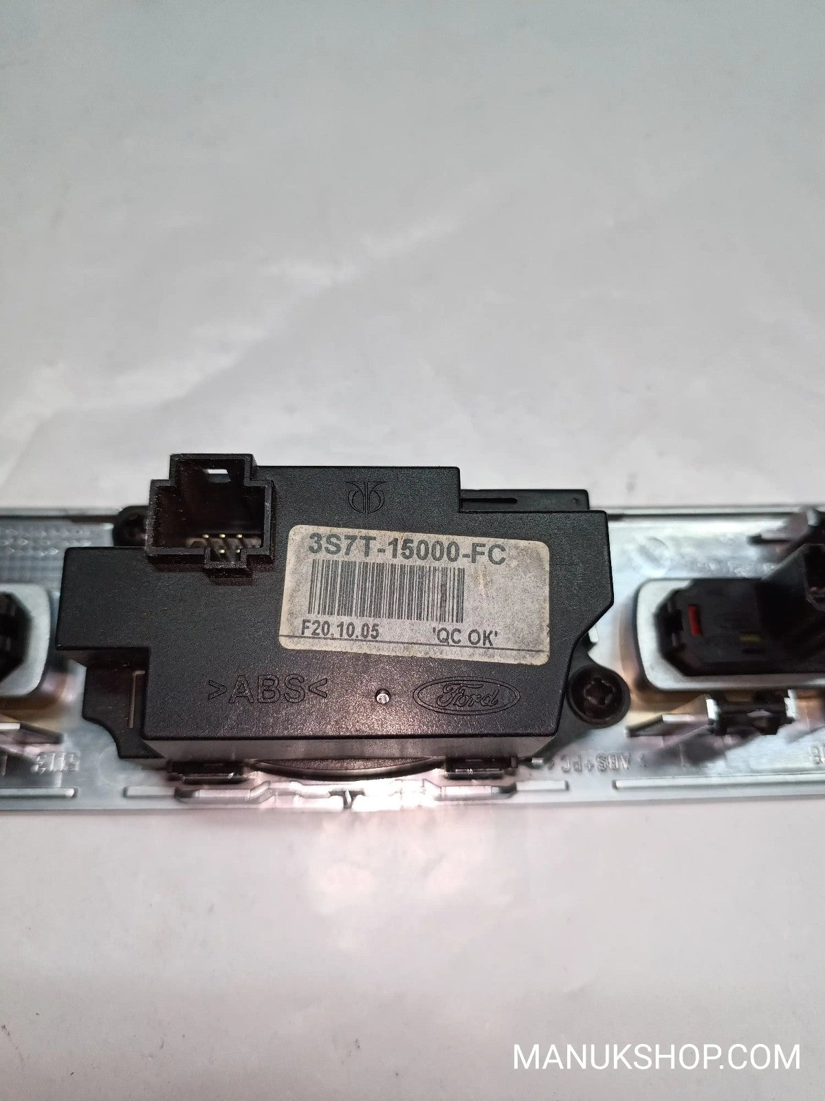Uhr Digitaluhr Warnblinker schalter Ford 3S7T15000FC 4S71F044K08 2DIN D1B1A