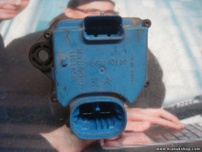 Steuergerät Elektrolüfter Peugeot 308 Citroen C4 Berlingo 9662240180 8241011