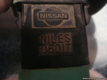 Warnblinkschalter Nissan Cabstar 93-01 NILES 06017