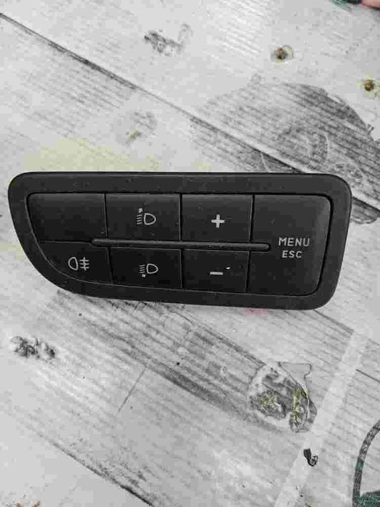 Lichtschalter  Fiat Grande Punto 199 735367268 61045900 735367269 61046000