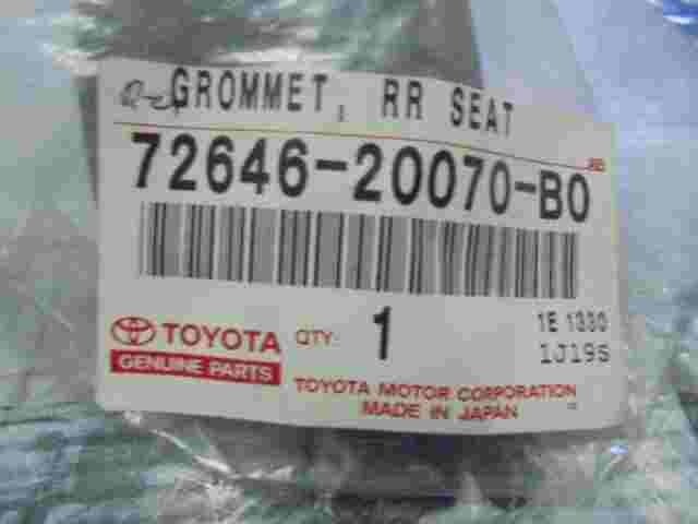 Grommet Rear Seat  Toyota Carina E 7264620070B0 72646-20070-B0