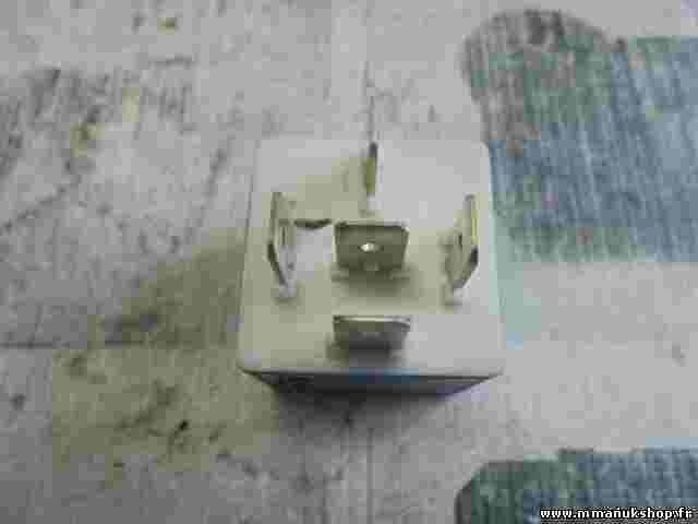 Relais  Renault Magnum 24V03523 24V-03523