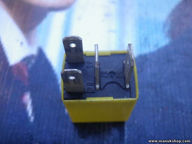 Relais Land Rover SIEMENS/ YWB10004 V23073-B1005 V23073B1005
