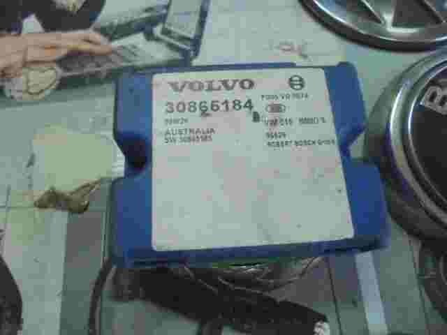 Steuergerät Wegfahrsperre Alarmmodul Volvo V40 99W26 30865185 30865184