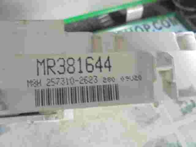 Tachometer Mitsubishi Pajero Pinin GDI 1,8 MR381644 M8H 2573102623 DENSO 632A