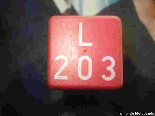 Relais Volvo 9472575 898959000 89 8959 000 203L 203L