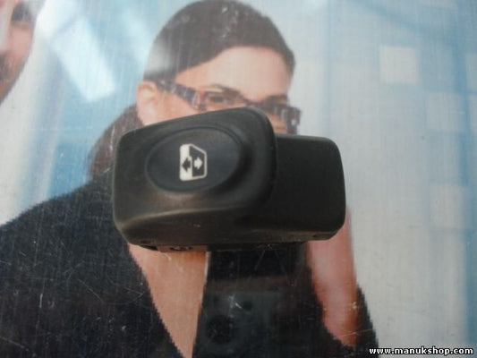 Fensterheber schalter Renault Megane Bj.96-99 838099G 838 099 G