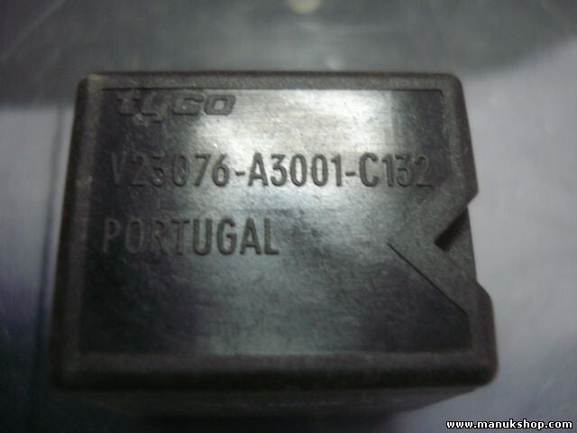 Relais SIEMENS V23076A3001C132 V23076-A3001-C132
