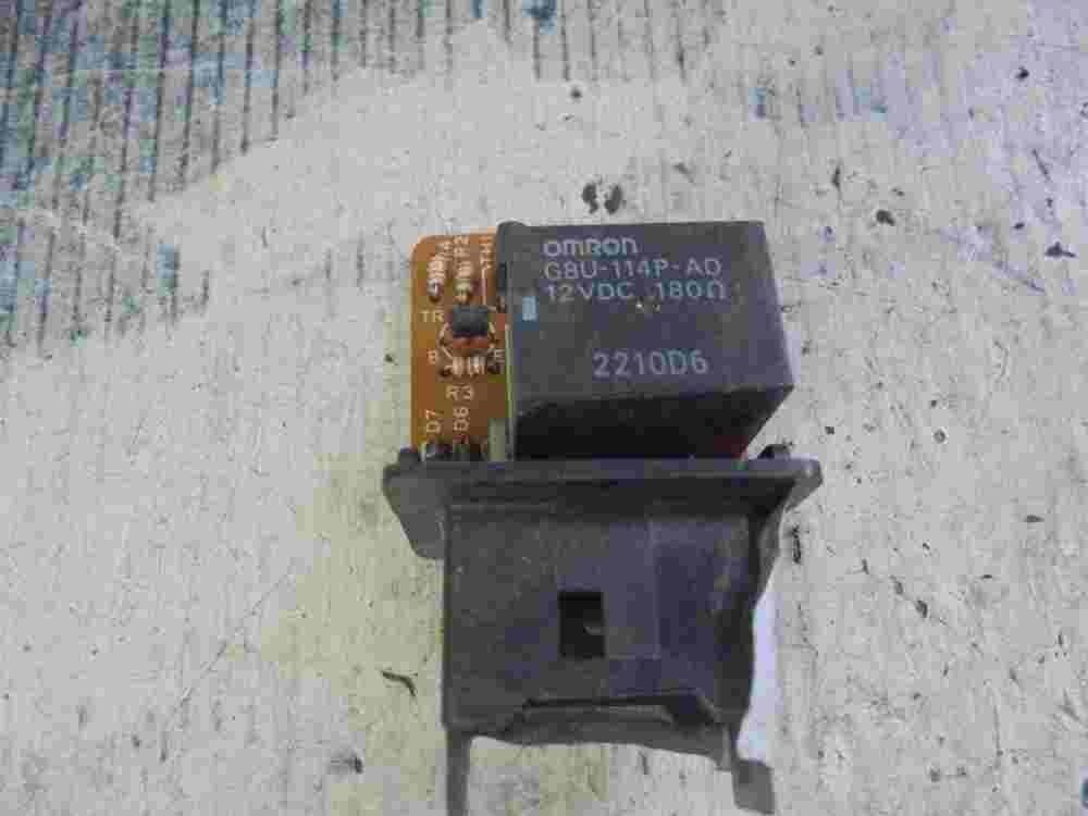 Relais Omron G8U114PAD G8U-114P-AD 2210D6 12VDC180