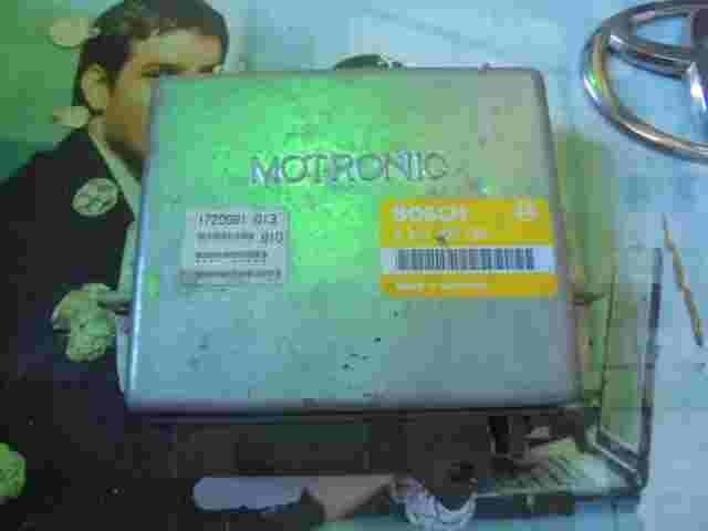 Motorsteuergerät BMW 5 Series 1990 535i 1720981013 1720981 013 BOSCH 0261200150