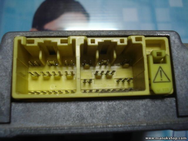 Airbagsensor Airbagsteuergerät Mitsubishi Pajero MR472773 DENSO 1523003430