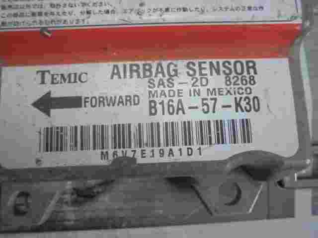 Airbagsensor Airbagsteuergerät Mazda 323 SAS2D8268 Temic B16A57K30 M6V7E19A1D1
