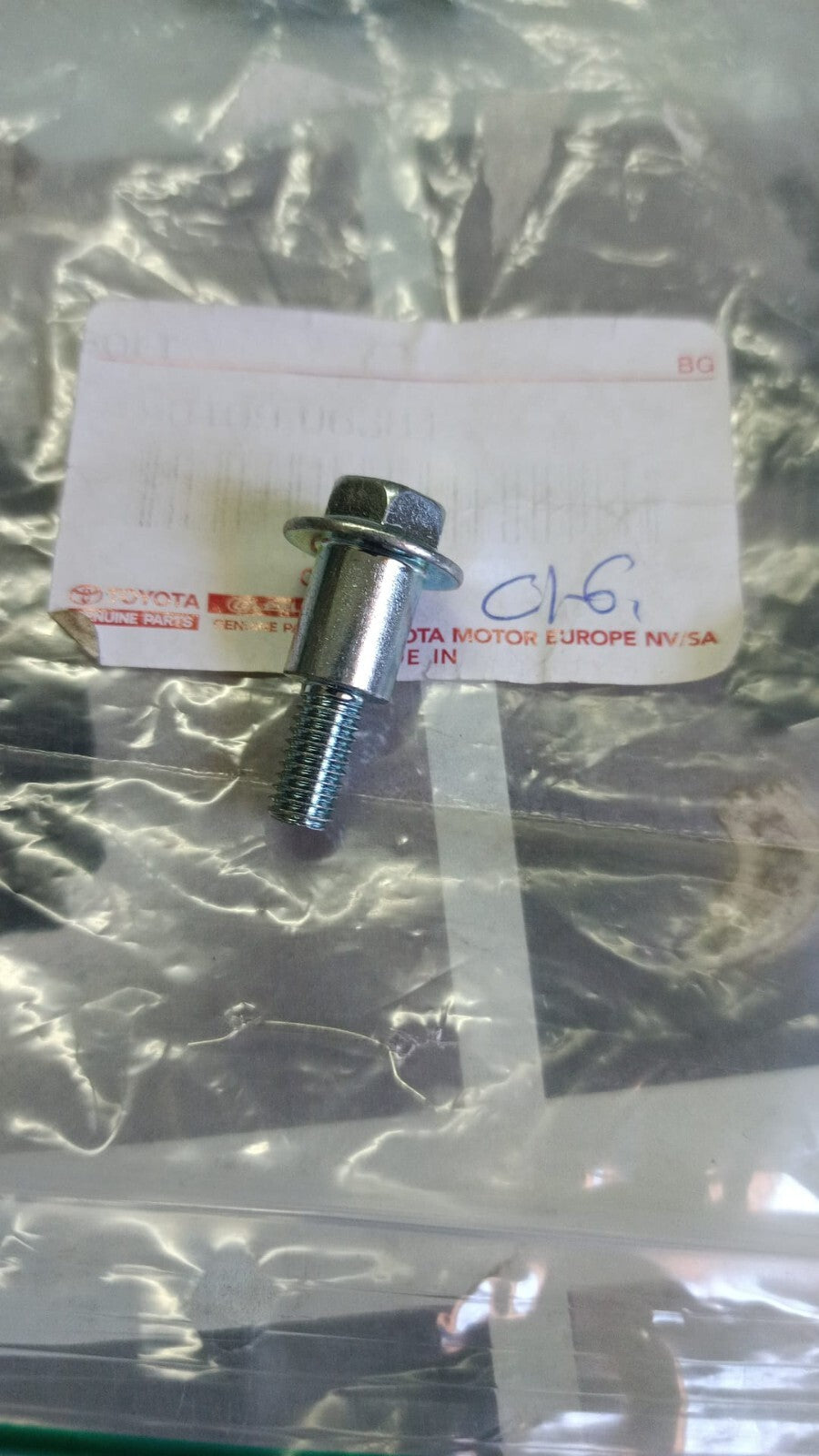 Bolt  Toyota Vitz (130) Lexus GS350 NX 200t 9010906384 90109-06384