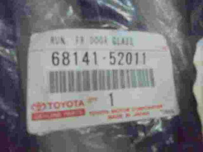 Run Front Door Glass RH  Toyota Echo 6814152011 68141-52011